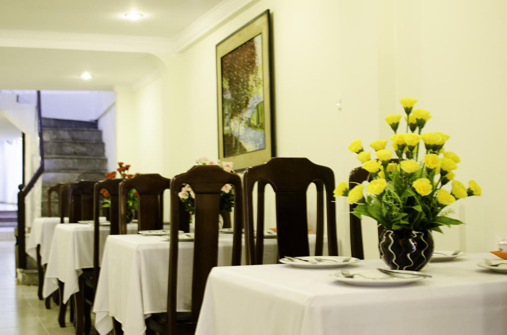 Hanoi Blue Moon Hotel Bagian luar foto